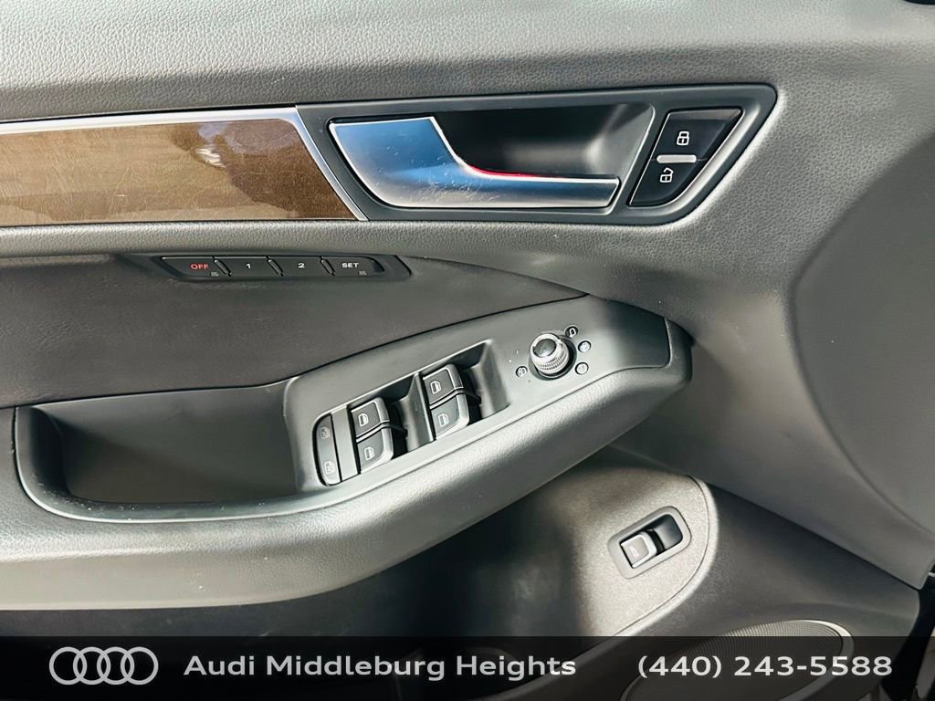 Used 2016 Audi Q5 2.0T Premium Plus w/ Technology Package AWD/4WD image 26
