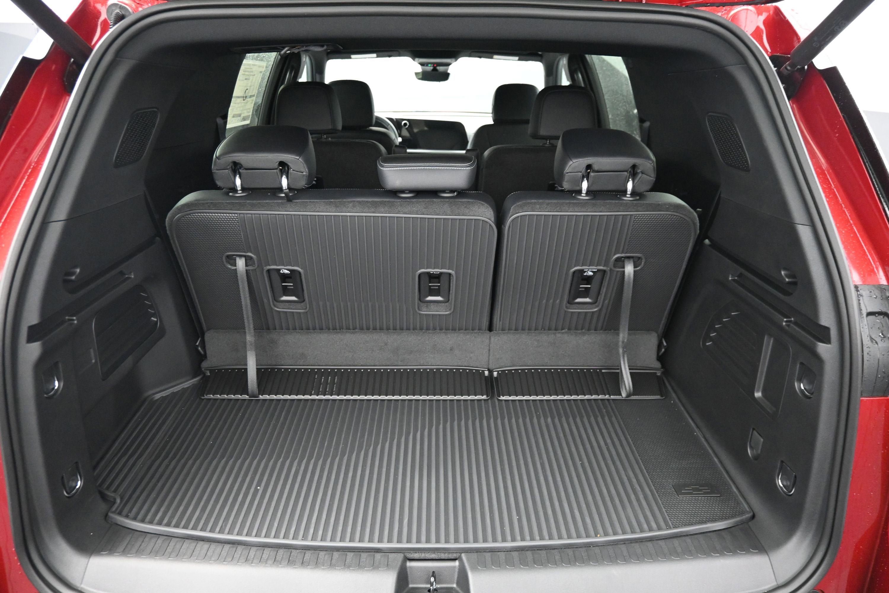 New 2026 Chevrolet Traverse LT w/ Driver Confidence Package FWD image 27