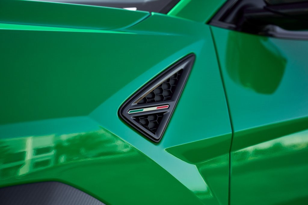 Used 2024 Lamborghini Urus Performante image 10