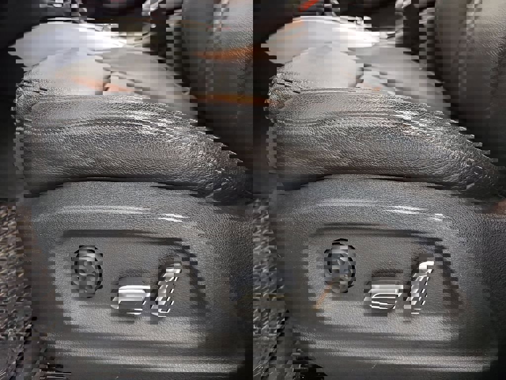 Used 2015 Audi Q5 2.0T Premium Plus AWD/4WD image 32