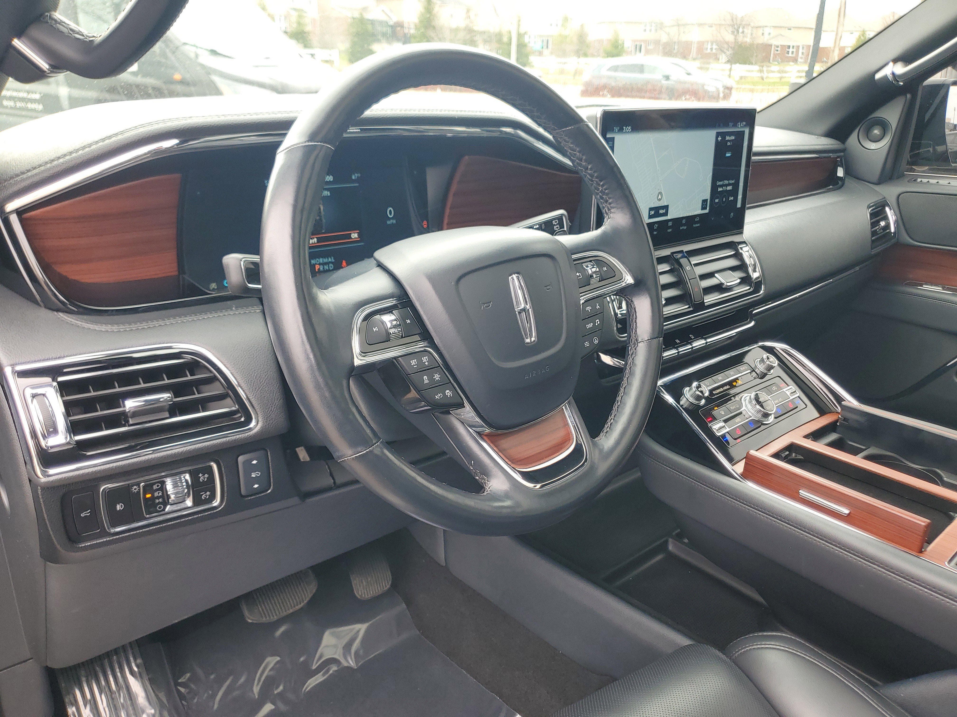 Certified 2023 Lincoln Navigator 4WD image 13