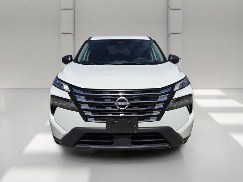 Used 2024 Nissan Rogue S FWD image 8