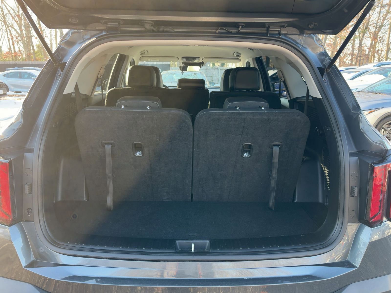 Used 2024 Kia Sorento S image 14