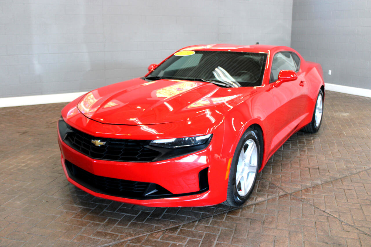 Used 2021 Chevrolet Camaro LT image 4