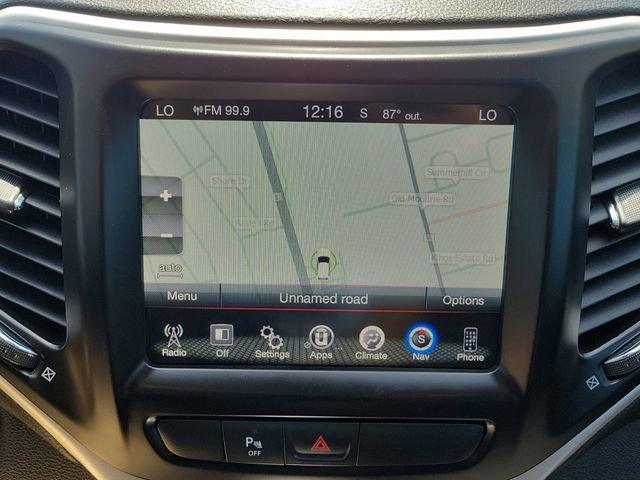 Used 2018 Jeep Cherokee Trailhawk AWD/4WD image 30