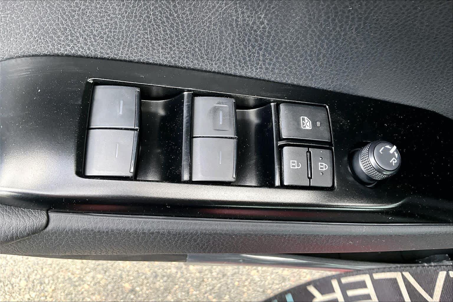 New 2026 Toyota Camry SE FWD image 20