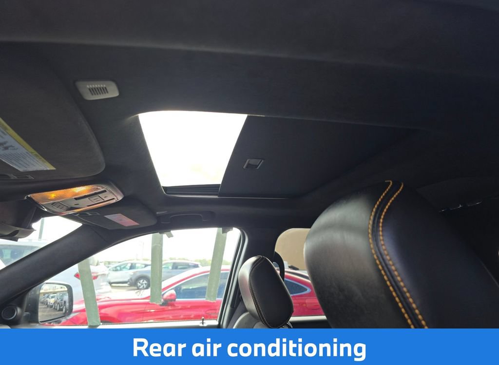 Used 2023 Dodge Durango R/T w/ Hemi Orange Plus Package RWD image 15