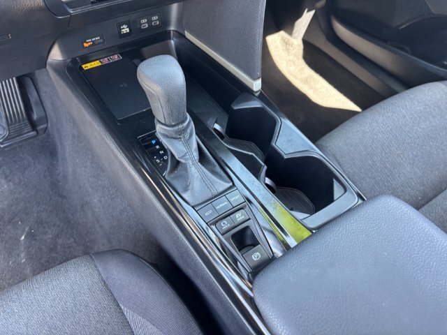 Used 2025 Toyota Camry LE FWD image 25