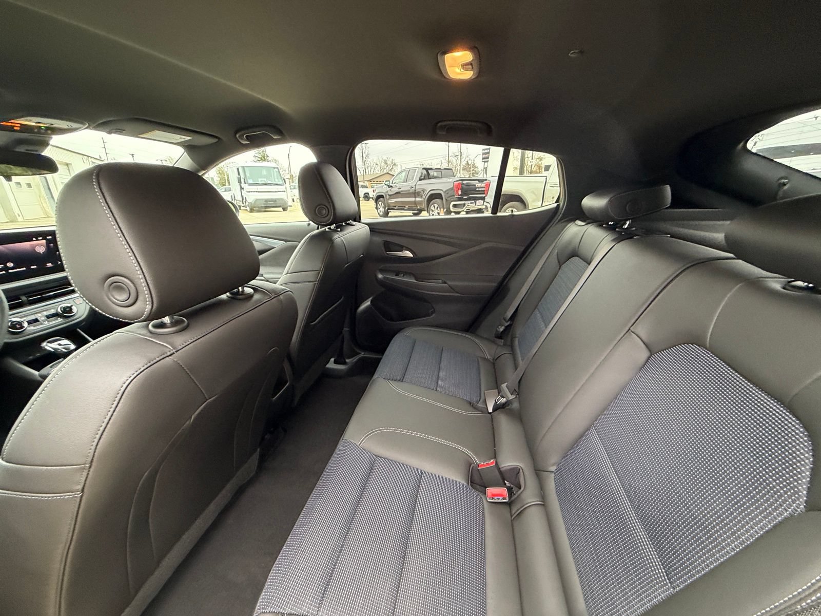 New 2026 Buick Envista Preferred w/ Convenience I Package FWD image 5