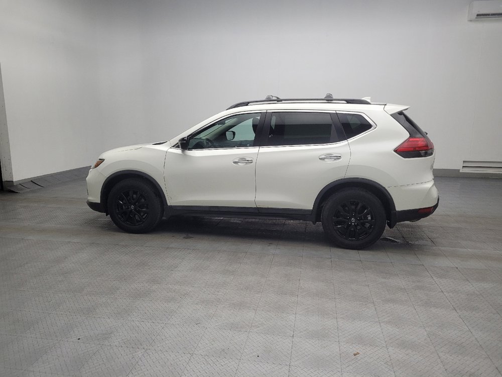Used 2017 Nissan Rogue SV w/ Midnight Edition image 3