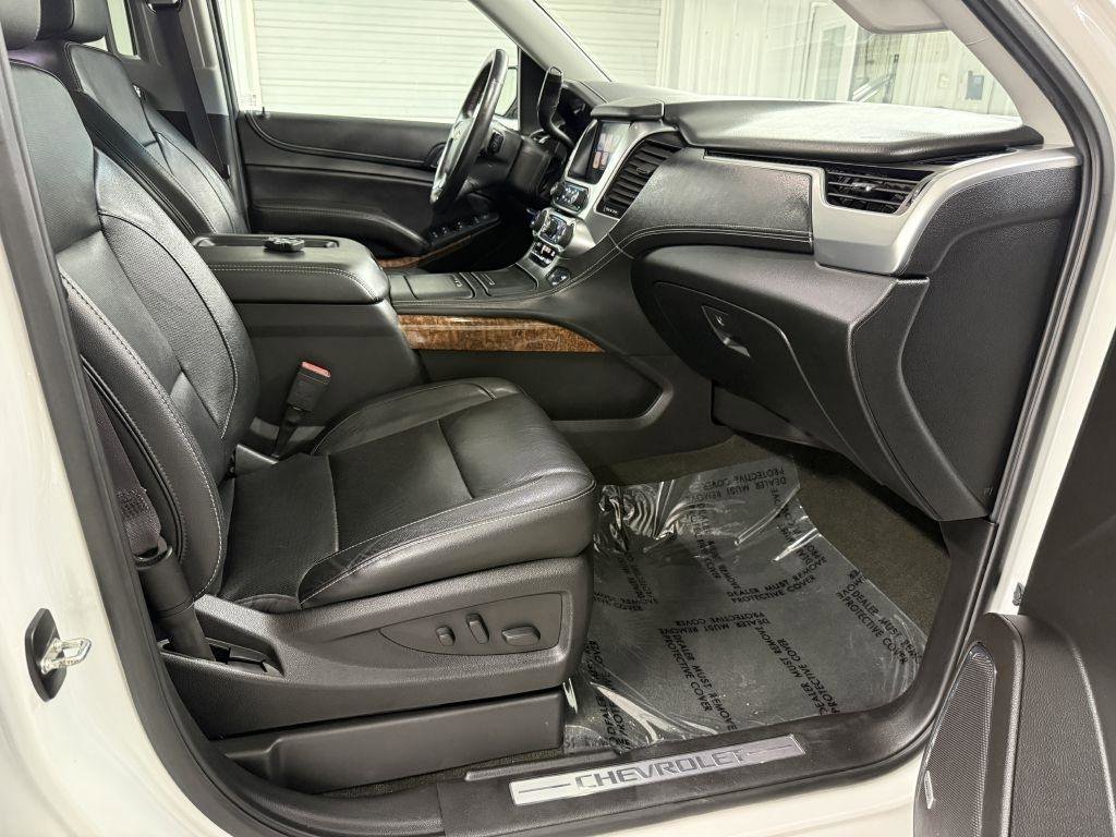Used 2017 Chevrolet Suburban Premier image 38