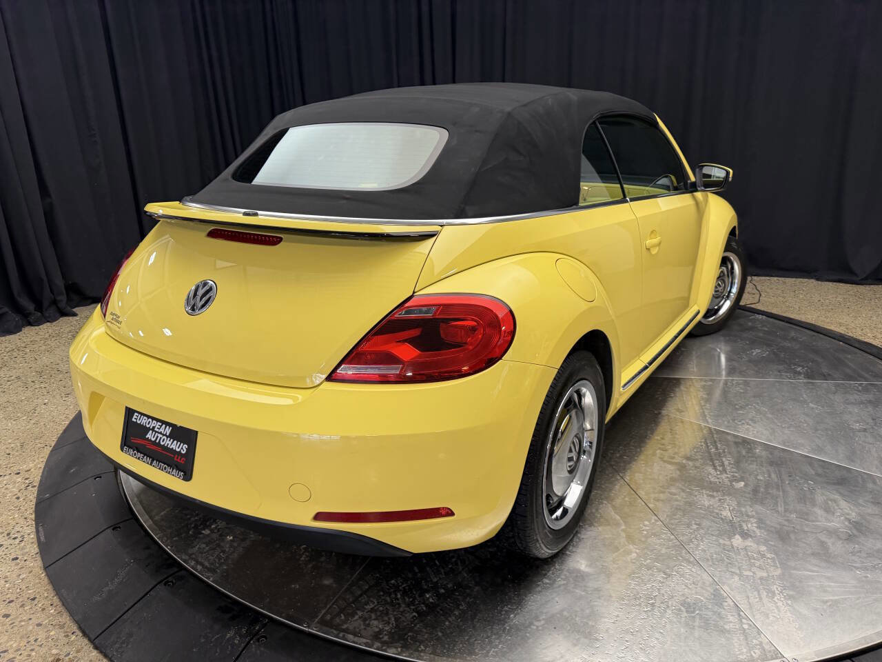 Used 2013 Volkswagen Beetle 2.5 image 14