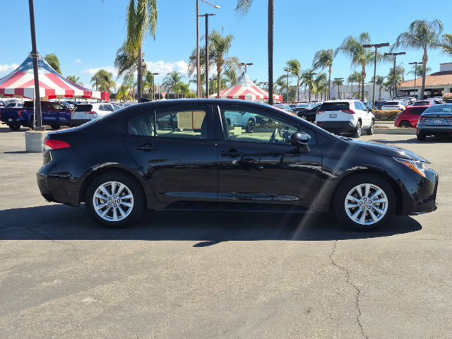 Used 2026 Toyota Corolla LE w/ LE Premium Package FWD image 4