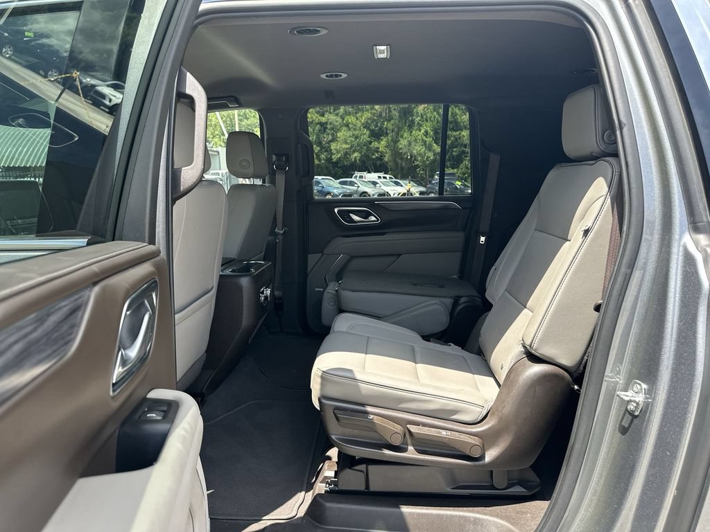 Certified 2022 GMC Yukon XL SLT w/ SLT Luxury Package RWD image 24