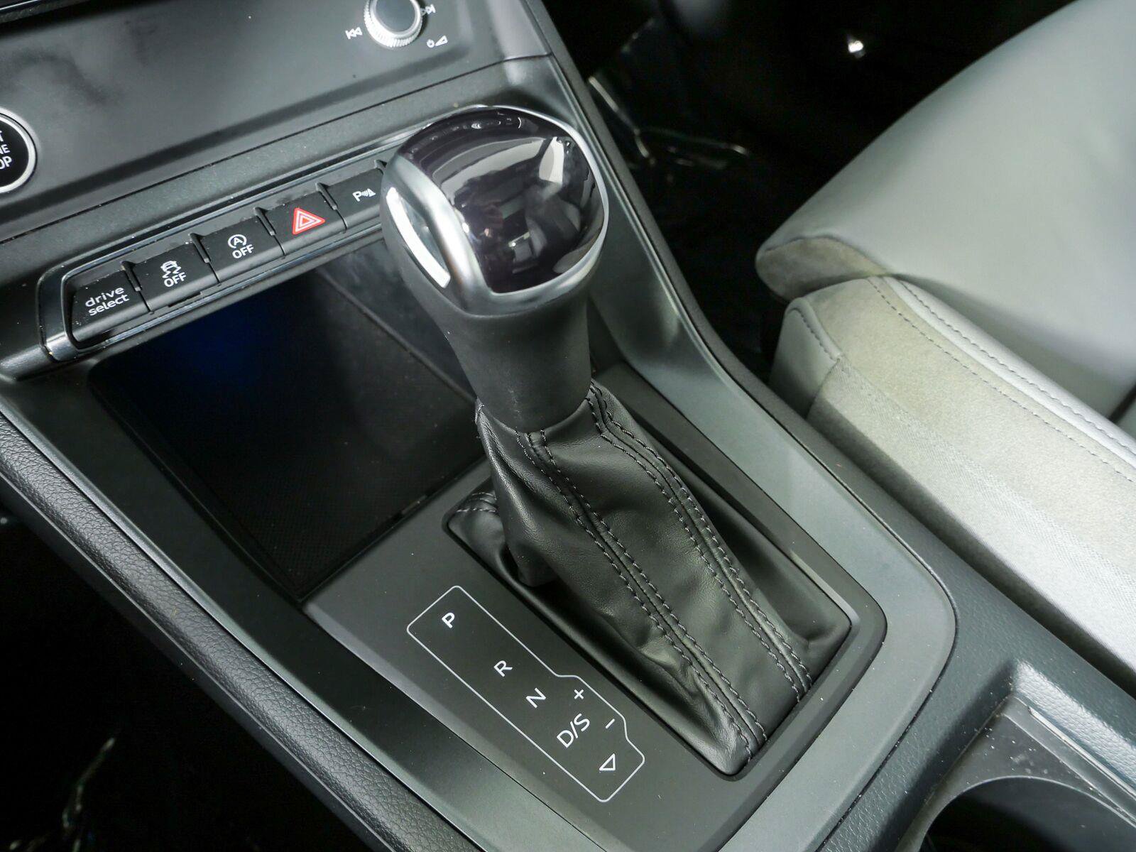 Used 2022 Audi Q3 2.0T Premium Plus w/ Premium Plus Package AWD/4WD image 18