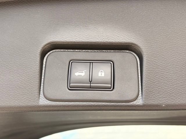 Used 2023 Nissan Rogue SL w/ SL Premium Package FWD image 21