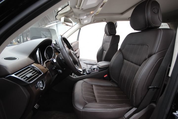Used 2019 Mercedes-Benz GLE 400 4MATIC image 14