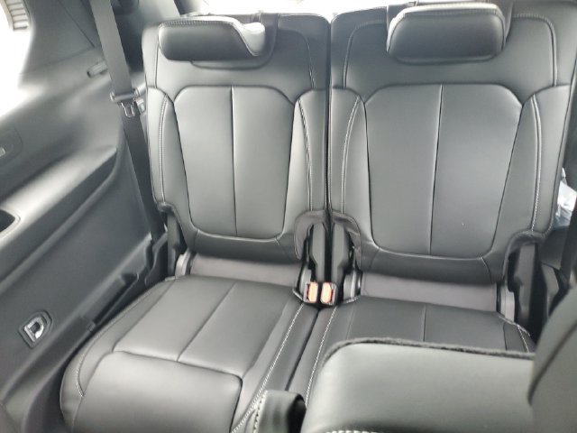 New 2026 Jeep Grand Cherokee L Limited w/ Limited Altitude Package AWD/4WD image 11