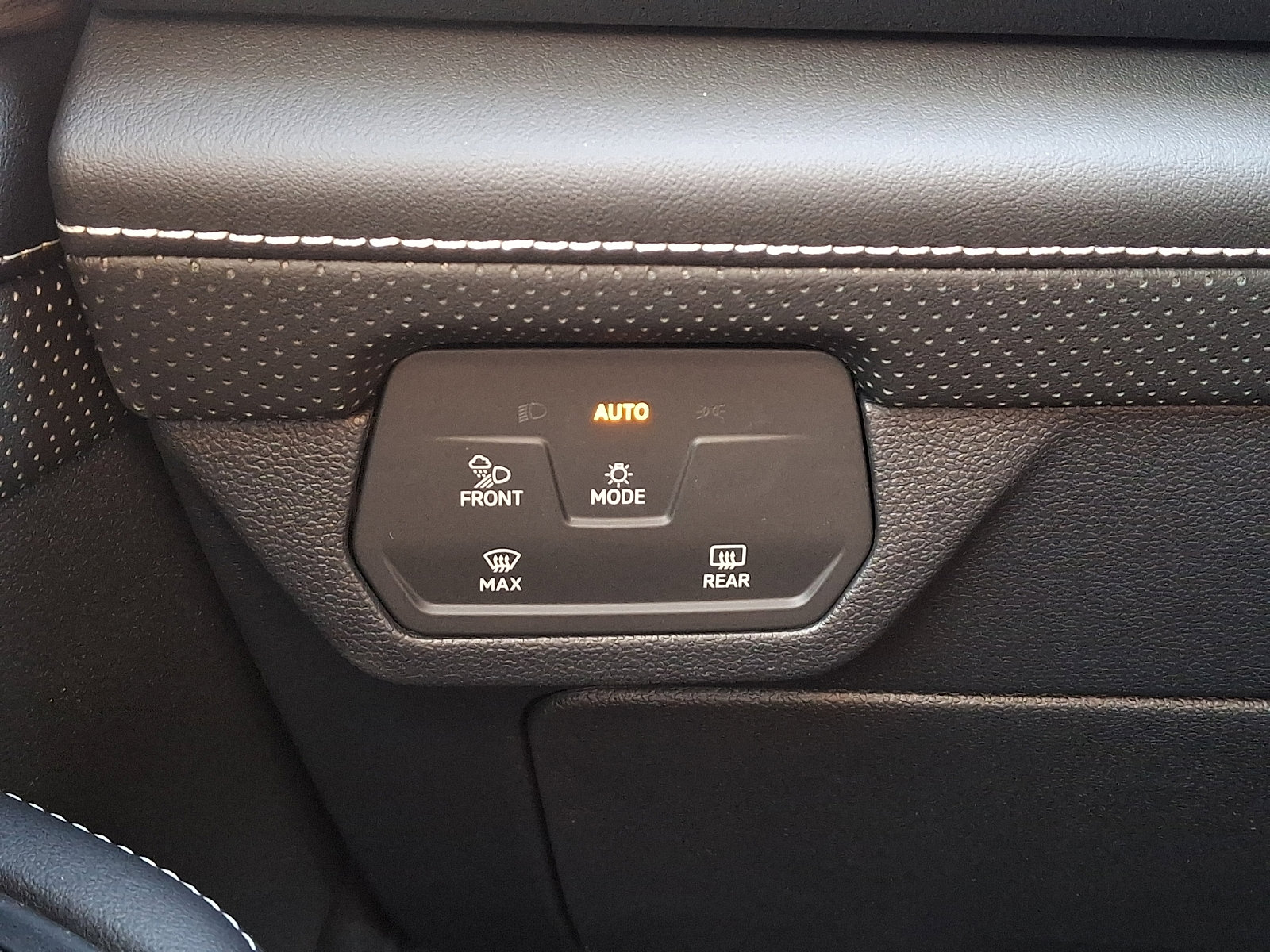 New 2026 Volkswagen Atlas SEL Premium R-Line image 15