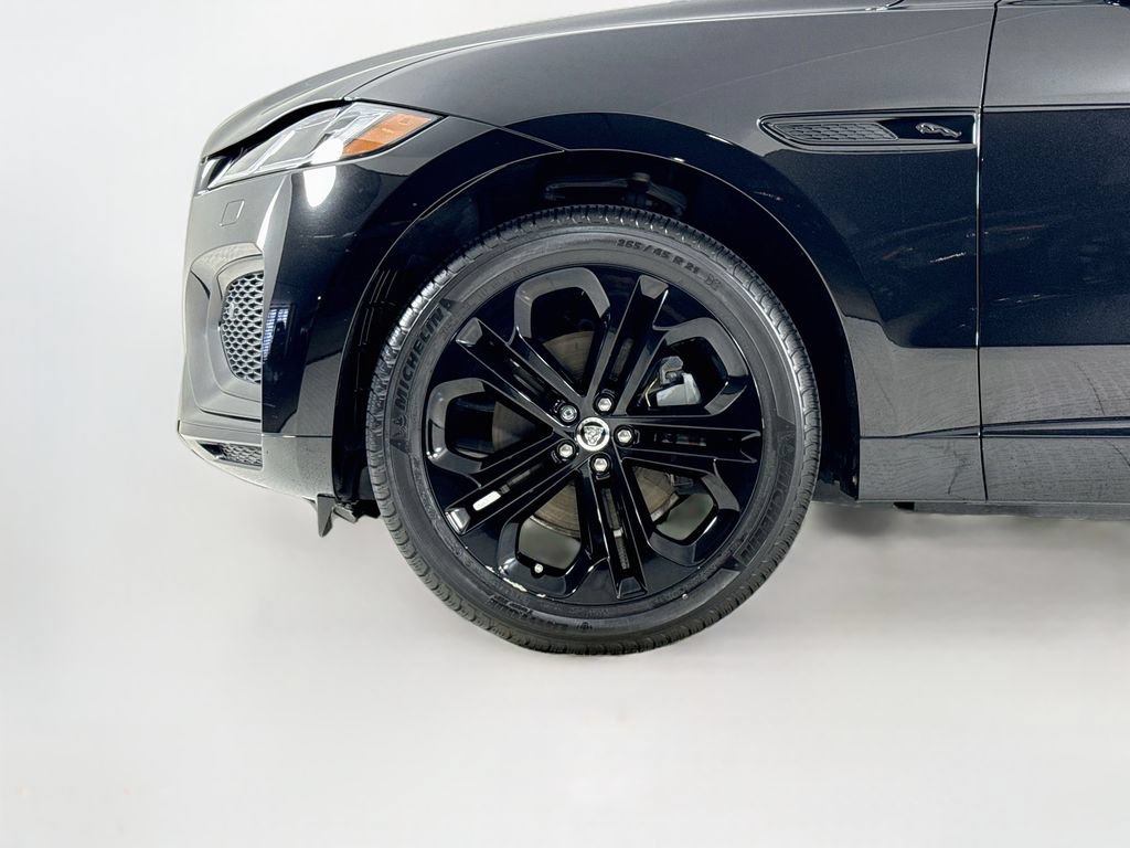 Certified 2025 Jaguar F-PACE R-Dynamic S AWD/4WD image 25