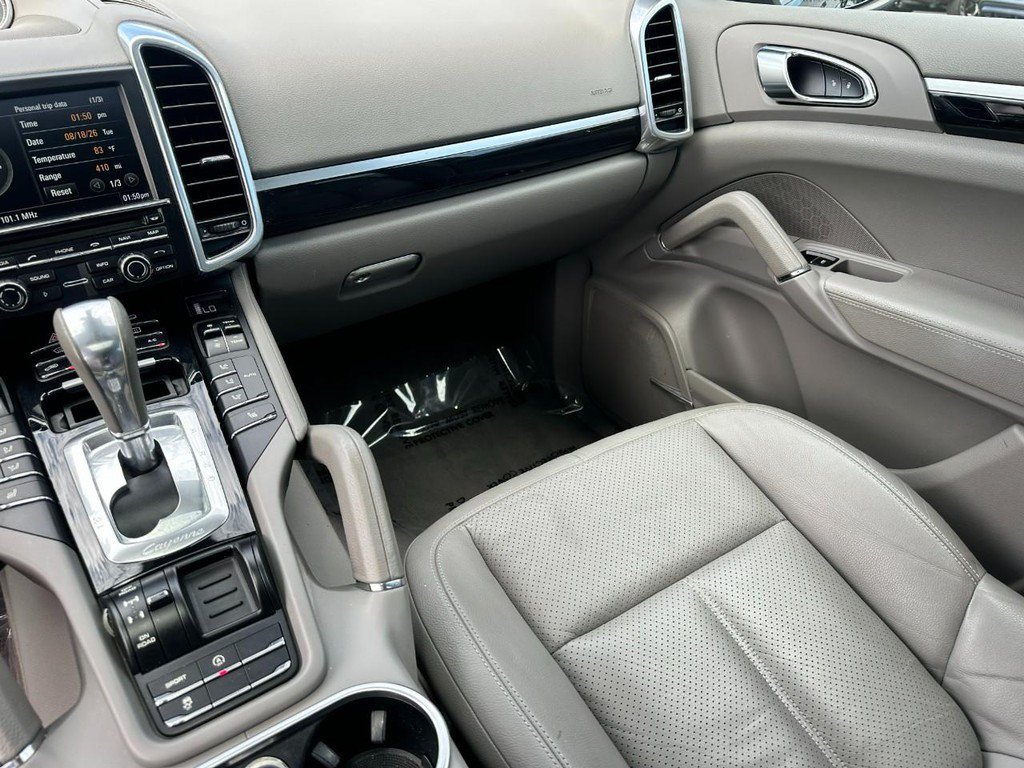 Used 2014 Porsche Cayenne AWD/4WD image 18