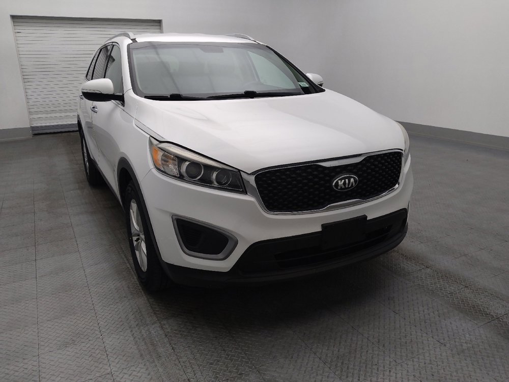 Used 2016 Kia Sorento LX w/ LX Convenience Package image 14