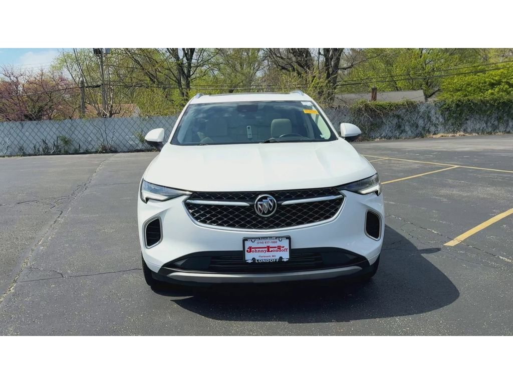Used 2022 Buick Envision Avenir w/ Technology Package II image 3