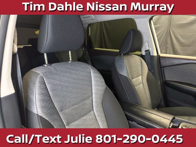 Used 2023 Nissan Rogue SV AWD/4WD image 16