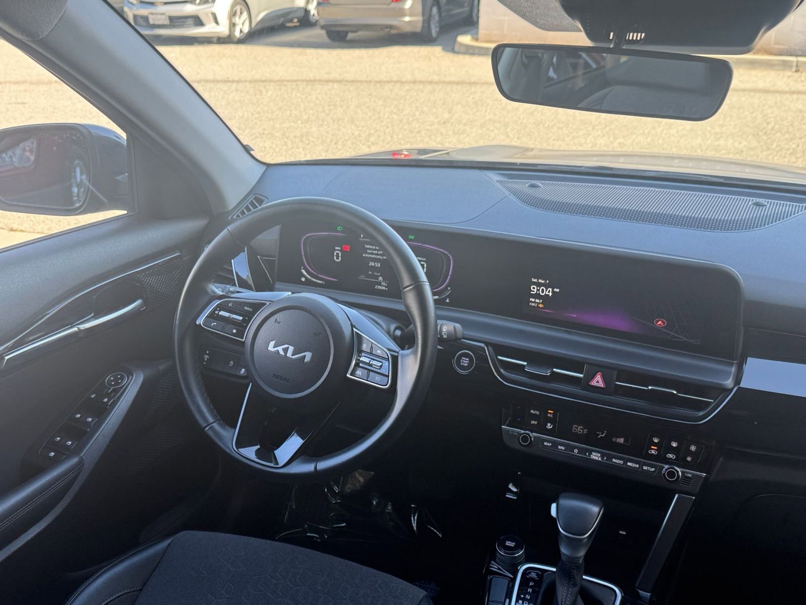 Used 2025 Kia Seltos S image 35