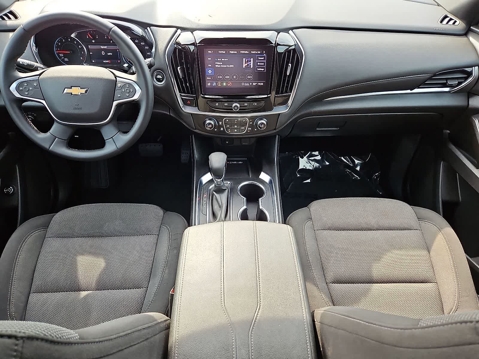 Used 2023 Chevrolet Traverse LT FWD image 25