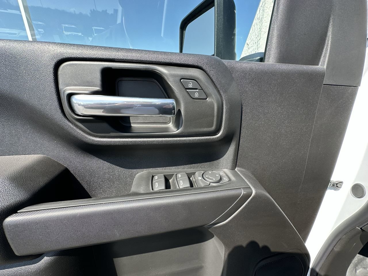 New 2026 GMC Sierra 2500 Pro w/ Convenience Package image 13