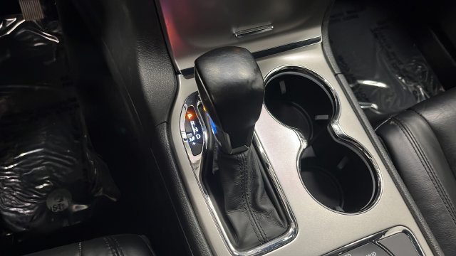 Used 2019 Jeep Grand Cherokee Limited AWD/4WD image 19