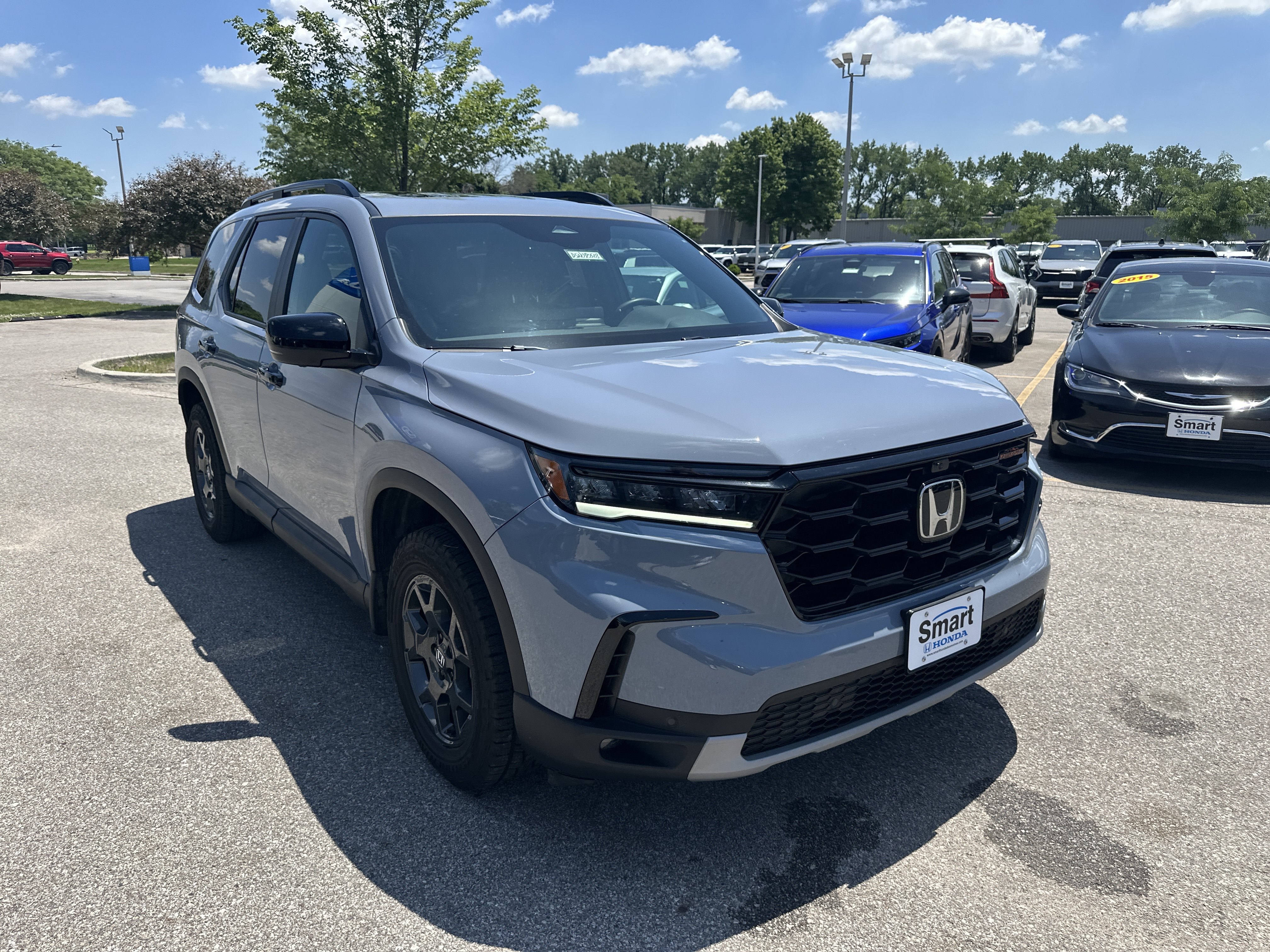 Certified 2024 Honda Pilot TrailSport image 2