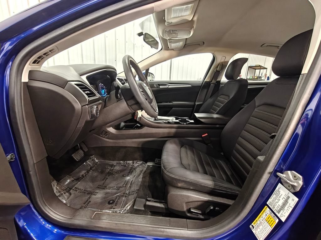 Used 2014 Ford Fusion SE FWD image 27