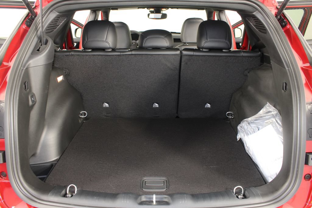 New 2026 Jeep Compass Latitude AWD/4WD image 17