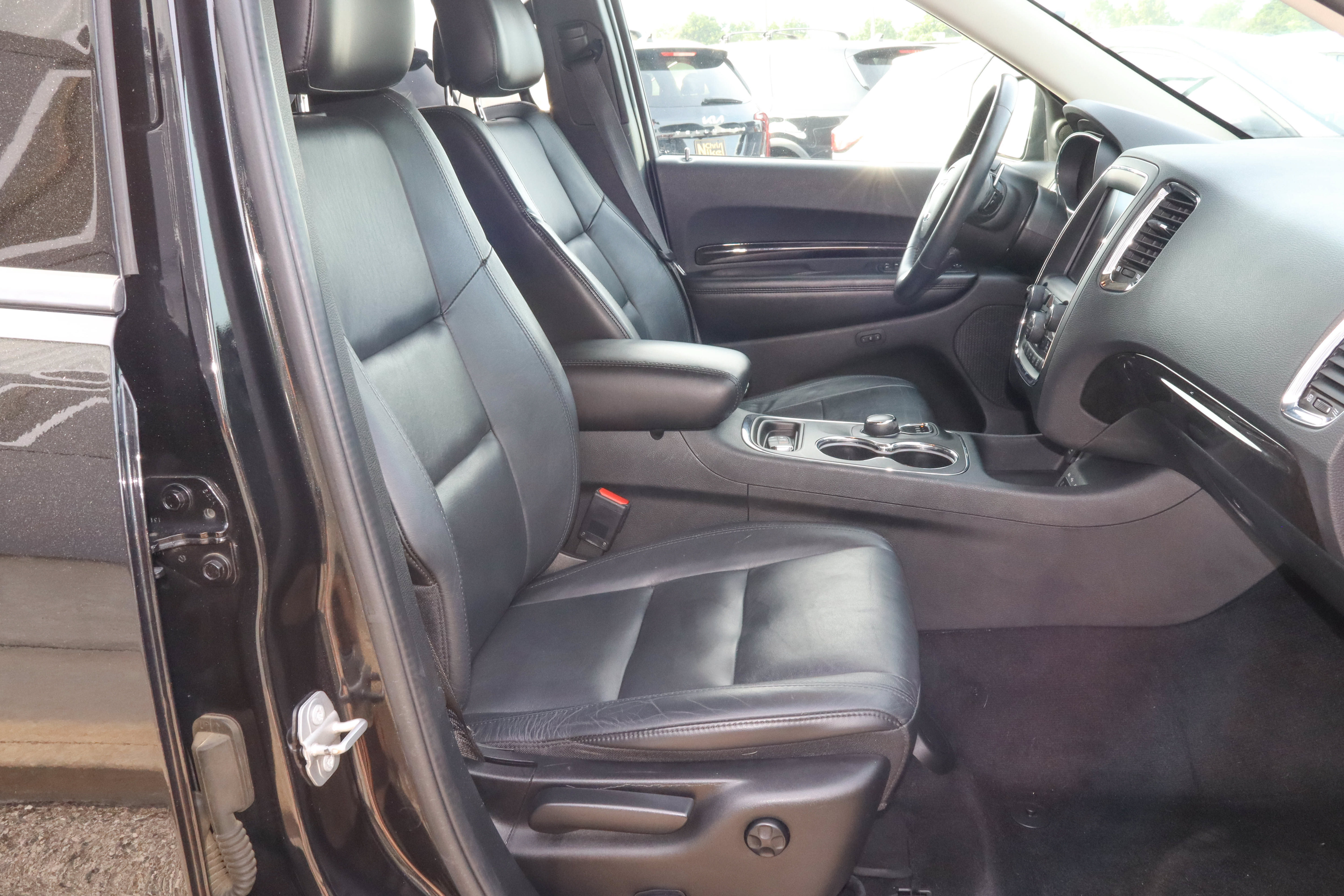 Used 2016 Dodge Durango Limited w/ Nav & Power Liftgate Group AWD/4WD image 26