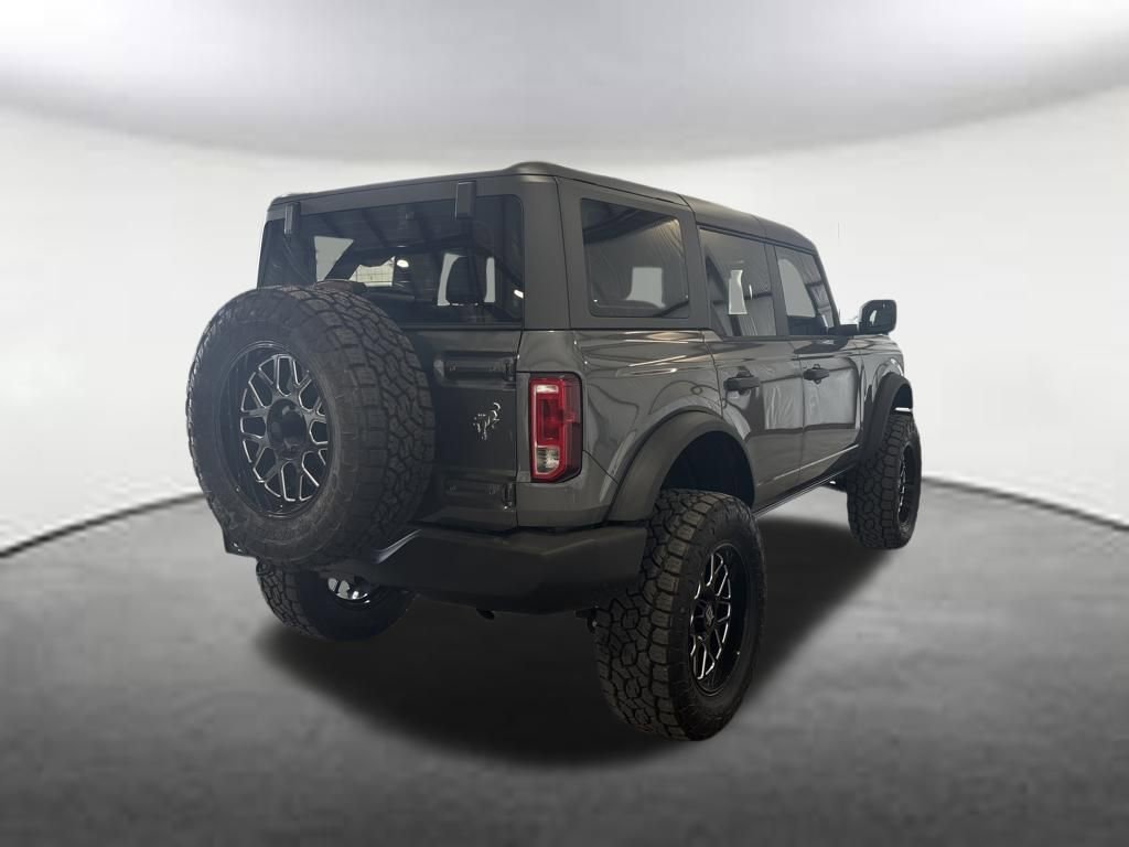 New 2025 Ford Bronco Base image 5