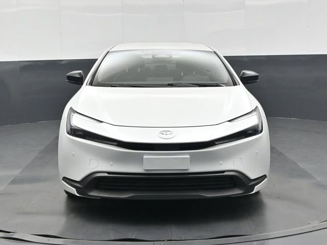 Used 2025 Toyota Prius LE FWD image 9