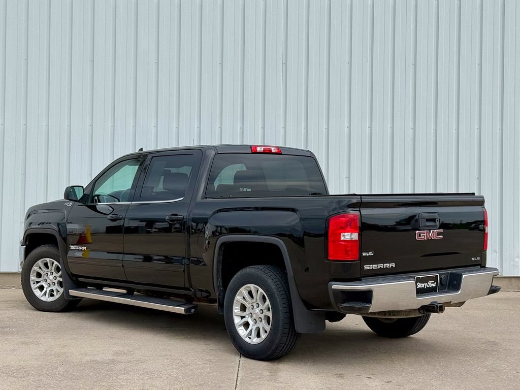 Used 2018 GMC Sierra 1500 SLE w/ Suspension Package, Off-Road AWD/4WD image 4