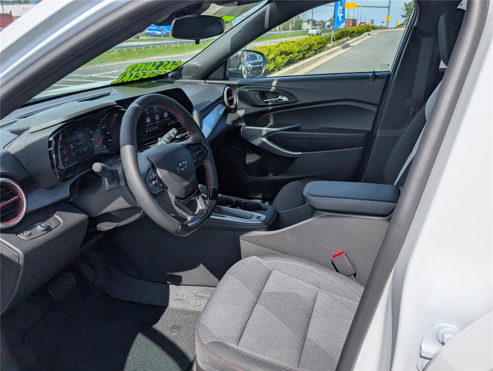 New 2026 Chevrolet Trax RS w/ Sunroof Package FWD image 10