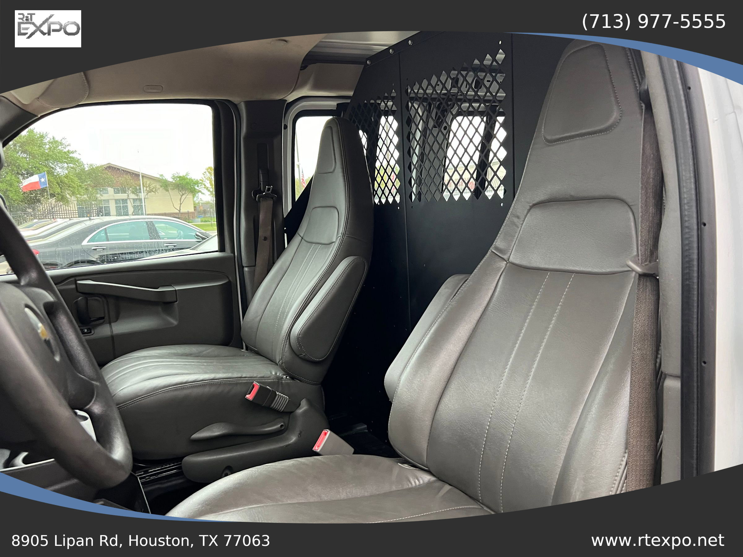 Used 2021 Chevrolet Express 2500 w/ Driver Convenience Package image 23