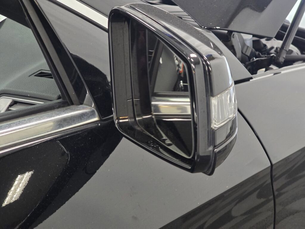 Used 2014 Mercedes-Benz E 350 Cabriolet image 25