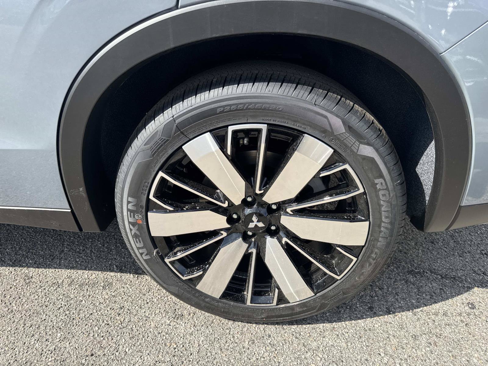 New 2026 Mitsubishi Outlander SE FWD image 6