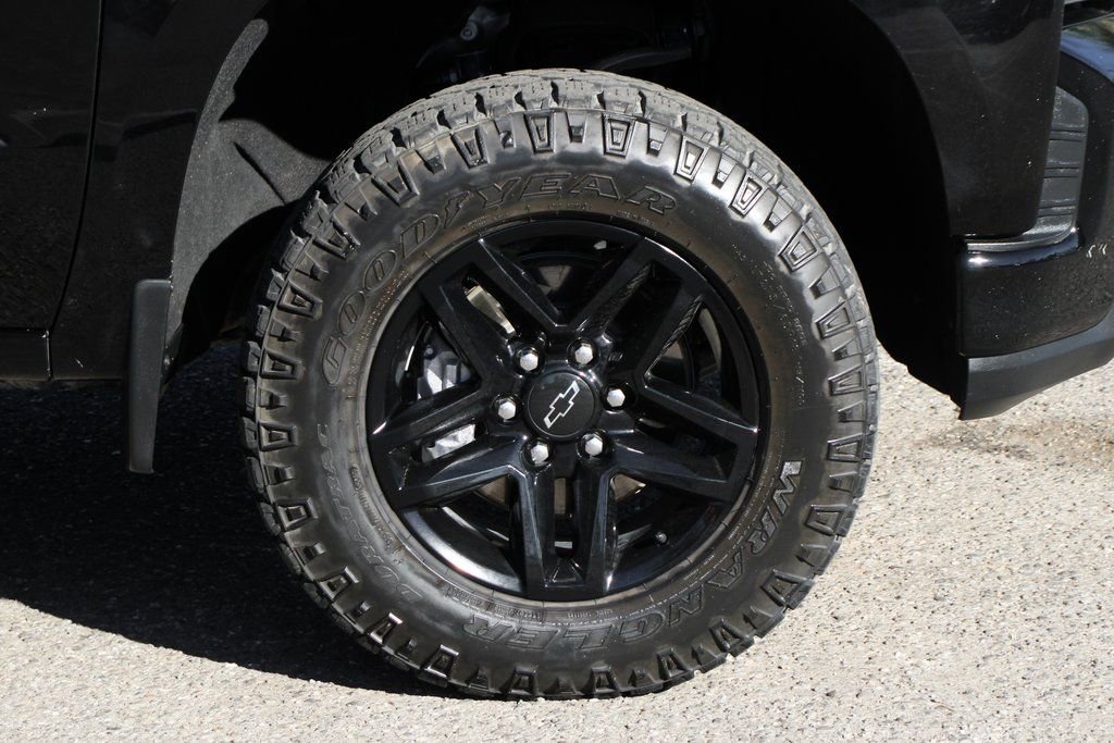 Used 2021 Chevrolet Silverado 1500 LT Trail Boss w/ Bed Protection Package AWD/4WD image 39