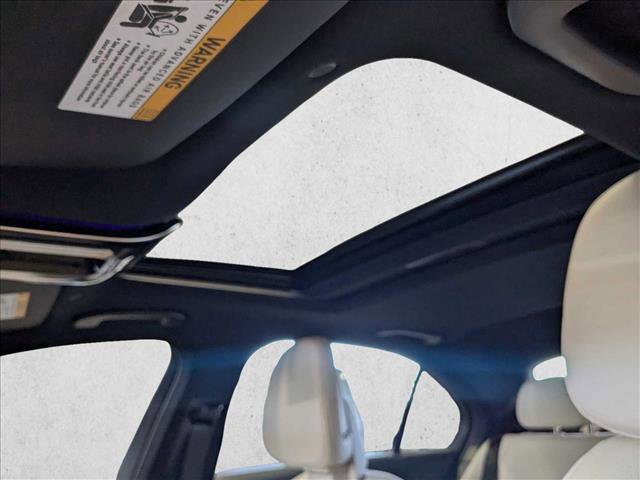 Used 2025 Mercedes-Benz C 300 Sedan image 13