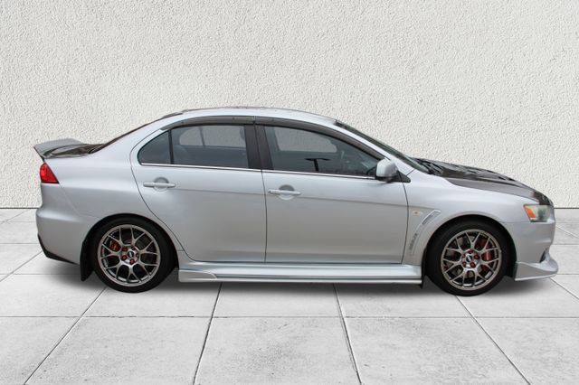 Used 2011 Mitsubishi Lancer Evolution MR image 9