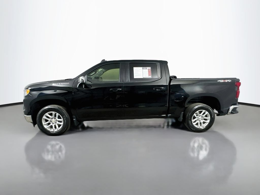 Used 2023 Chevrolet Silverado 1500 LT AWD/4WD image 5