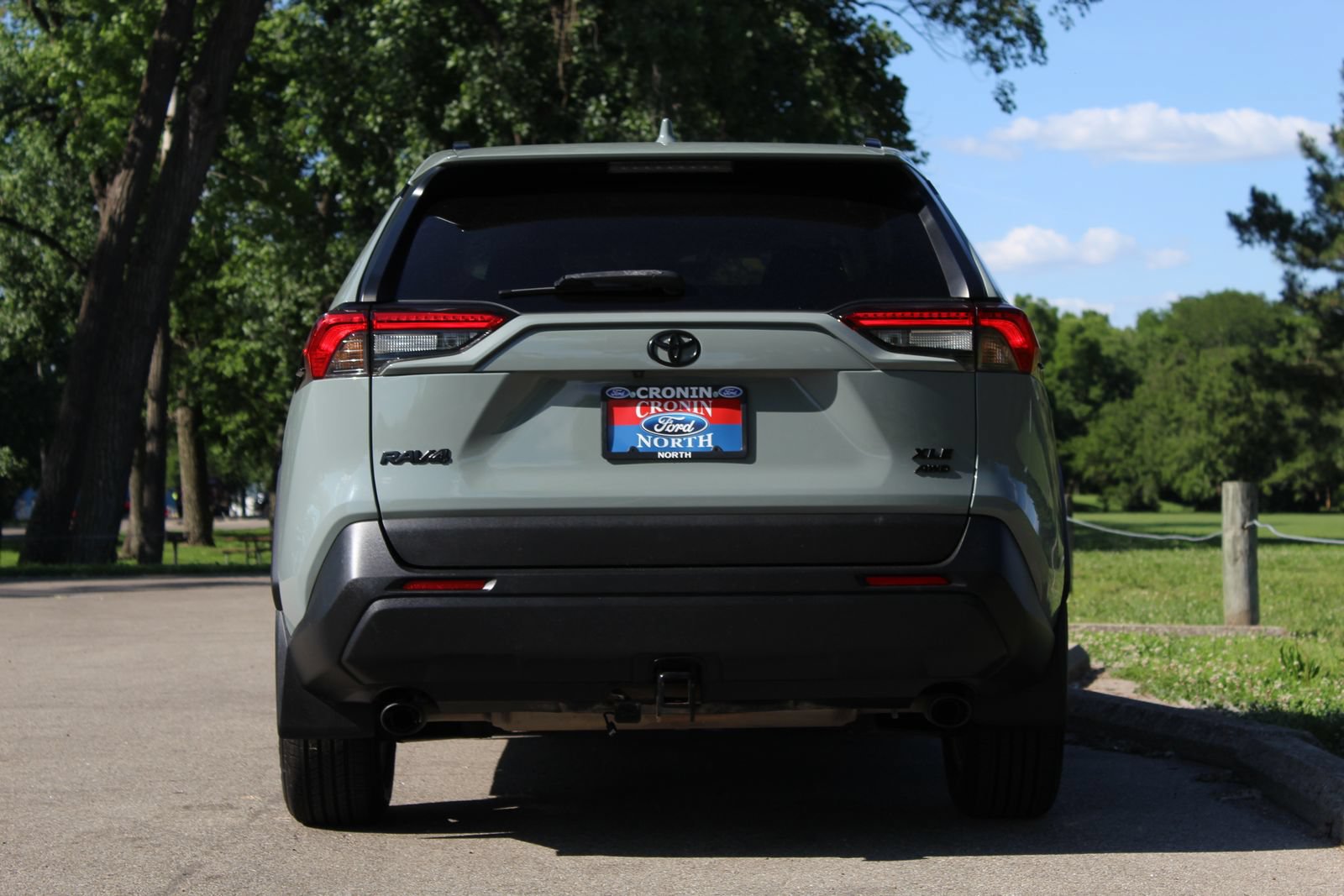 Used 2021 Toyota RAV4 XLE w/ Convenience Package AWD/4WD image 6