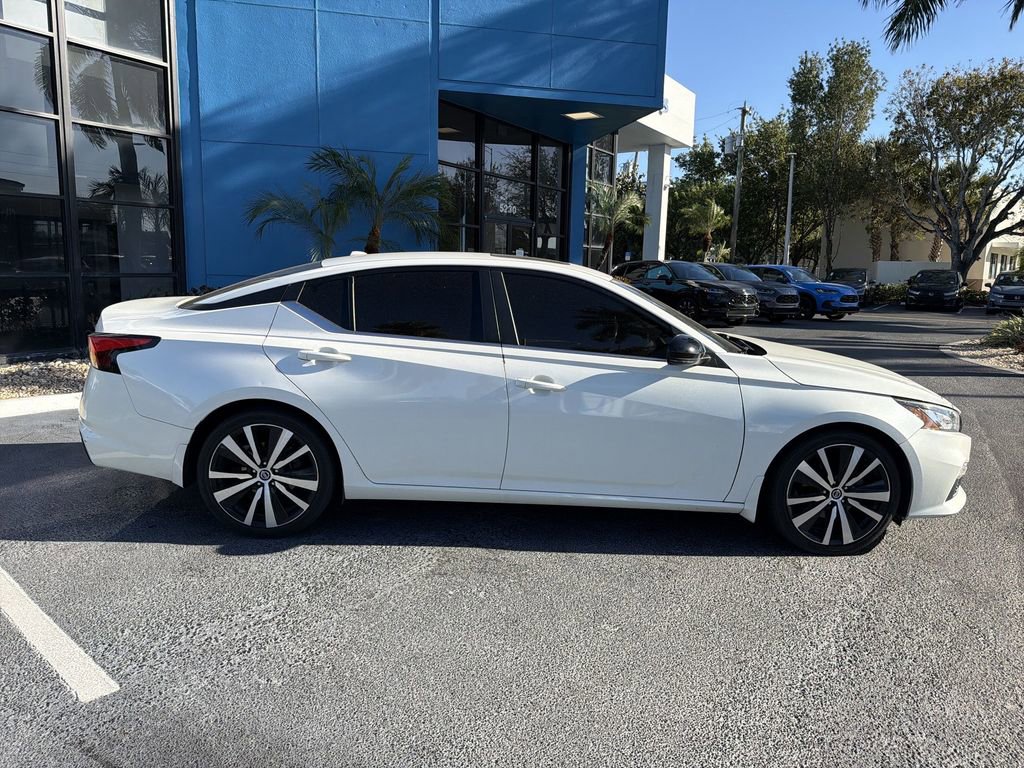 Used 2021 Nissan Altima 2.0 SR image 9