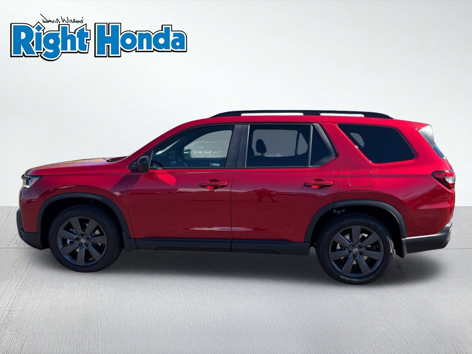 New 2026 Honda Pilot Sport image 2
